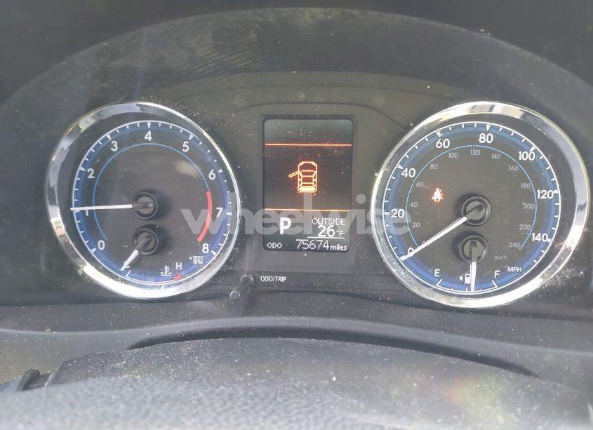 Photo 7 of 2018 Toyota Corolla LE (VIN 2T1BURHE3JC038671)