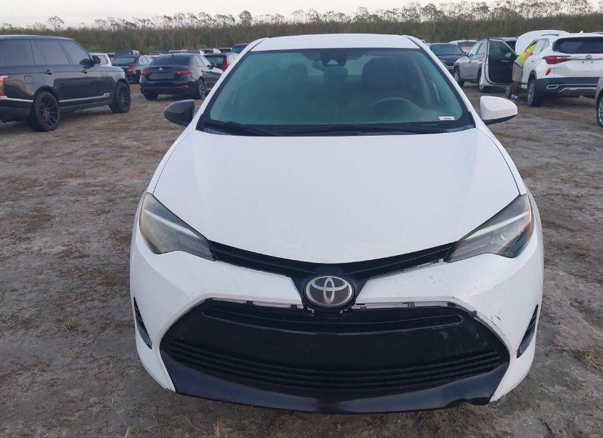 Photo 11 of 2018 Toyota Corolla L (VIN 2T1BURHE3JC041201)