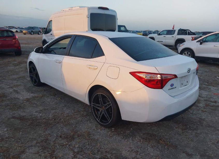 Photo 3 of 2018 Toyota Corolla L (VIN 2T1BURHE3JC041201)