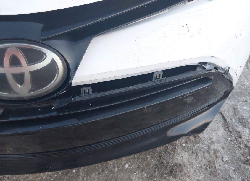 Photo 6 of 2018 Toyota Corolla L (VIN 2T1BURHE3JC041201)