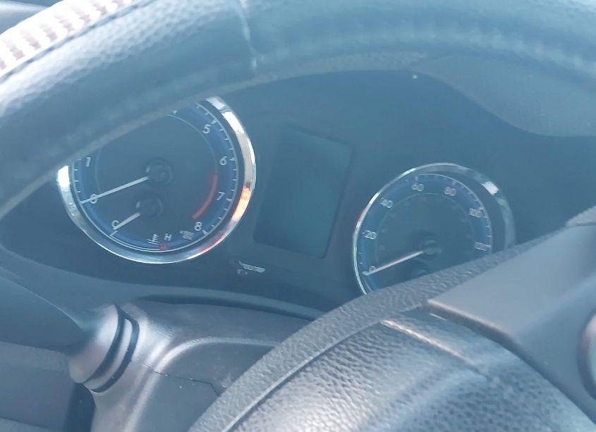 Photo 7 of 2018 Toyota Corolla L (VIN 2T1BURHE3JC041201)