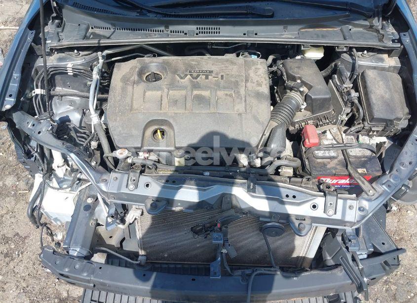 Photo 10 of 2018 Toyota Corolla LE (VIN 2T1BURHE3JC049489)