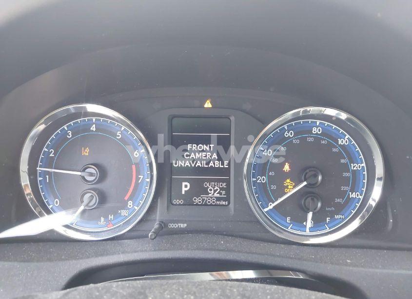 Photo 15 of 2018 Toyota Corolla LE (VIN 2T1BURHE3JC049489)