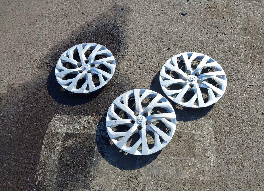 Photo 12 of 2018 Toyota Corolla LE (VIN 2T1BURHE3JC054529)