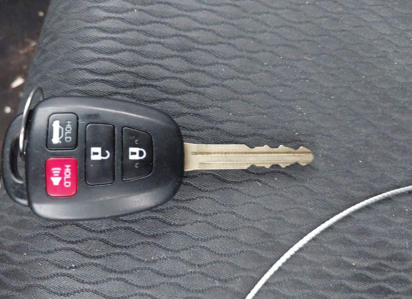 Photo 11 of 2018 Toyota Corolla LE (VIN 2T1BURHE3JC055079)