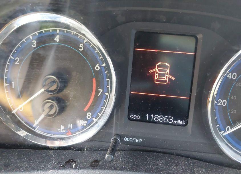 Photo 7 of 2018 Toyota Corolla LE (VIN 2T1BURHE3JC055079)