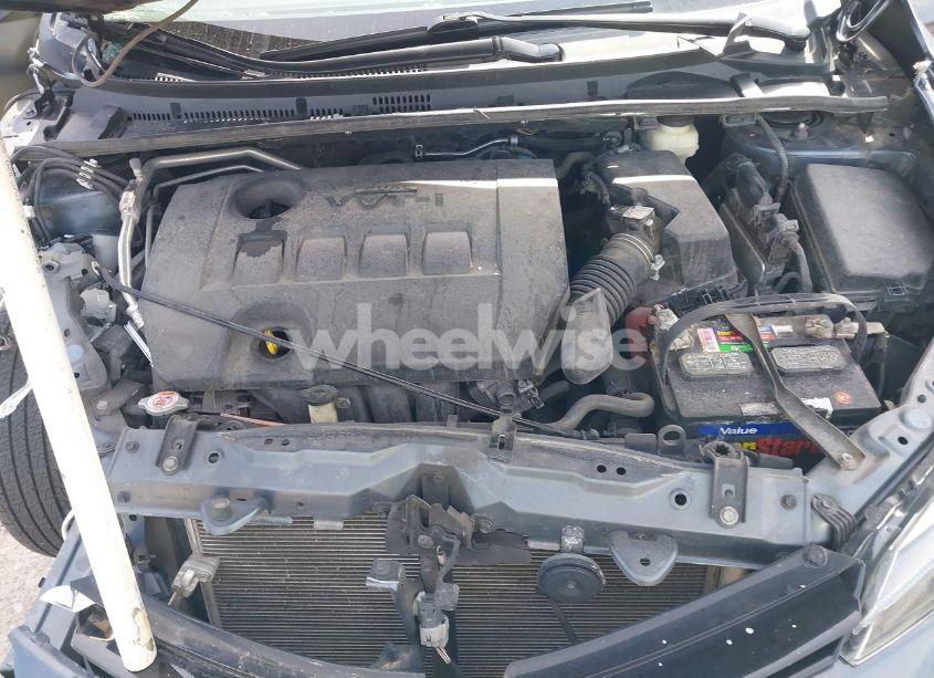 Photo 10 of 2018 Toyota Corolla LE (VIN 2T1BURHE3JC061674)