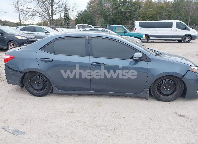 Photo 13 of 2018 Toyota Corolla LE (VIN 2T1BURHE3JC069743)