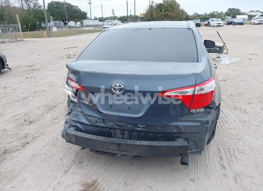 Photo 16 of 2018 Toyota Corolla LE (VIN 2T1BURHE3JC069743)