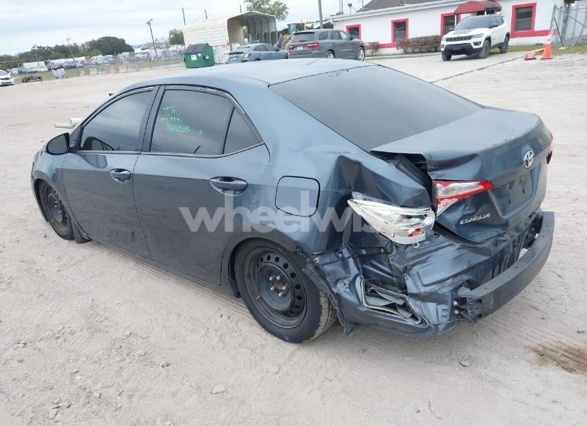Photo 3 of 2018 Toyota Corolla LE (VIN 2T1BURHE3JC069743)