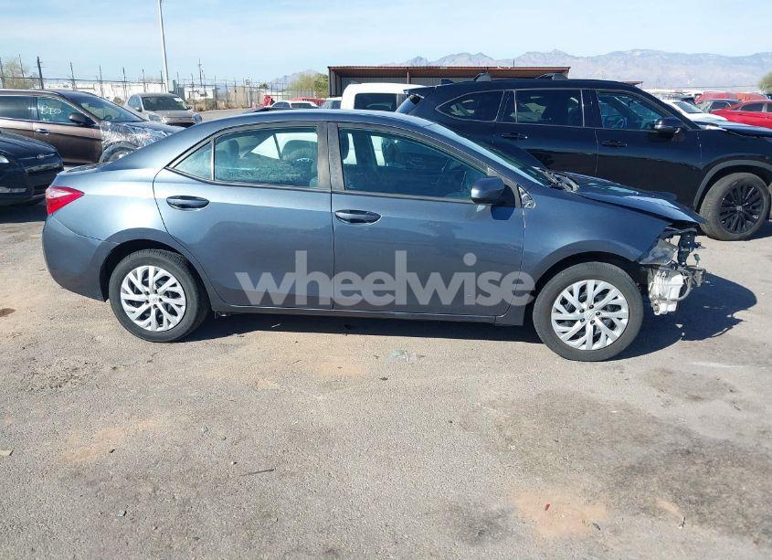 Photo 14 of 2018 Toyota Corolla LE (VIN 2T1BURHE3JC102949)