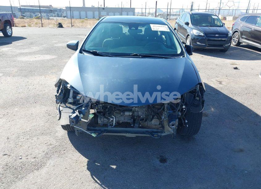 Photo 6 of 2018 Toyota Corolla LE (VIN 2T1BURHE3JC102949)