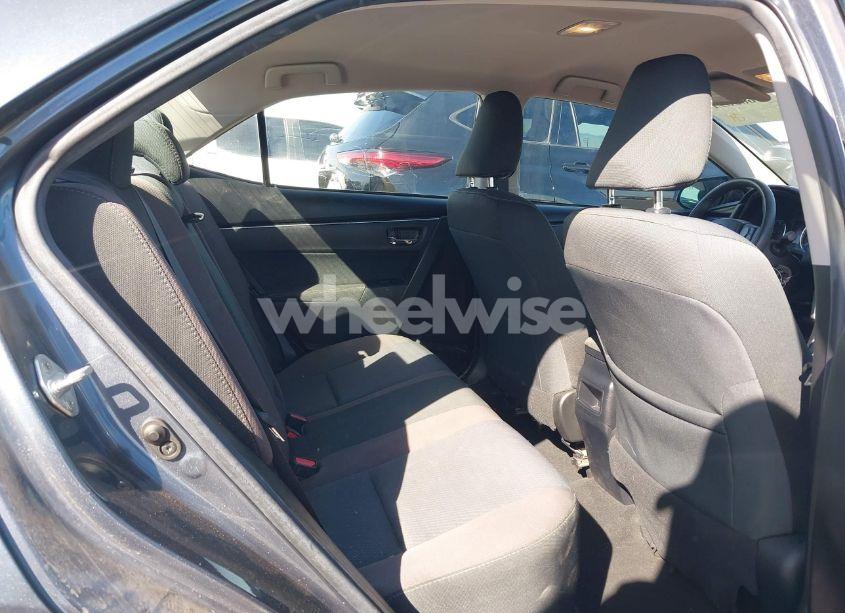 Photo 8 of 2018 Toyota Corolla LE (VIN 2T1BURHE3JC102949)