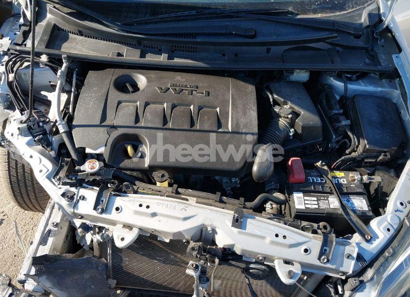 Photo 10 of 2018 Toyota Corolla L/LE/XLE/SE/XSE (VIN 2T1BURHE3JC113241)