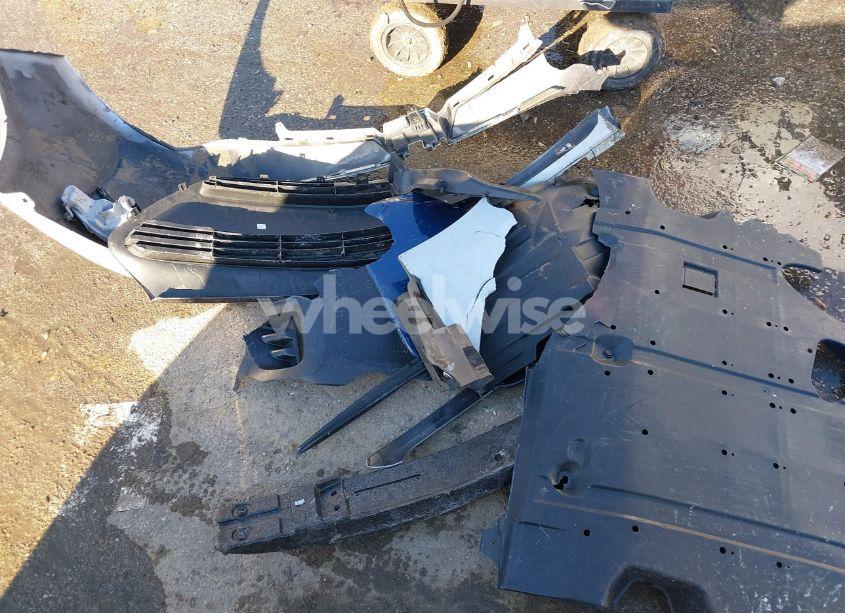 Photo 12 of 2018 Toyota Corolla L/LE/XLE/SE/XSE (VIN 2T1BURHE3JC113241)