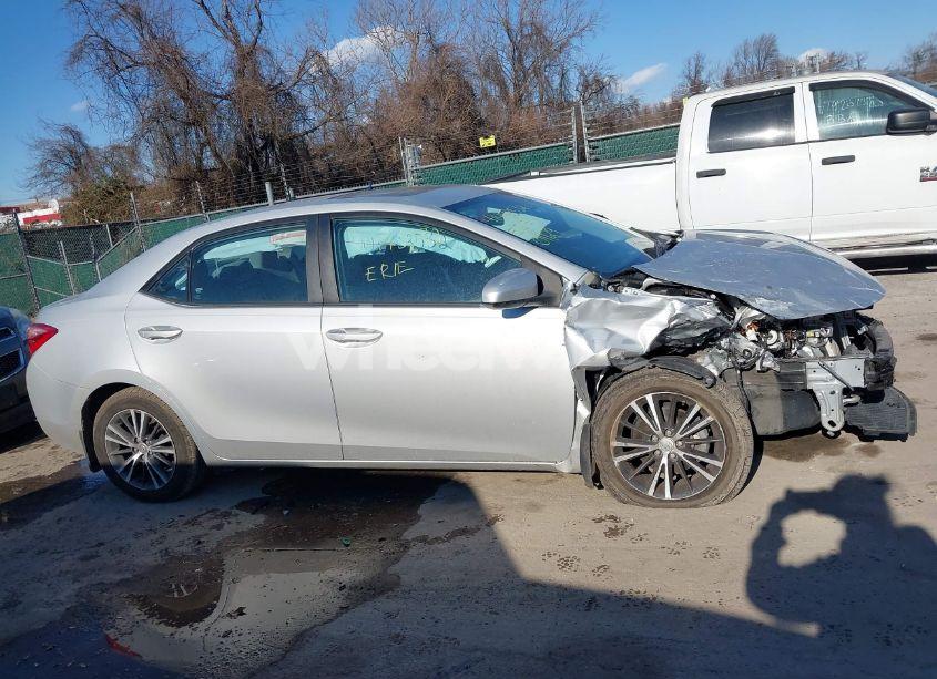 Photo 14 of 2018 Toyota Corolla L/LE/XLE/SE/XSE (VIN 2T1BURHE3JC113241)