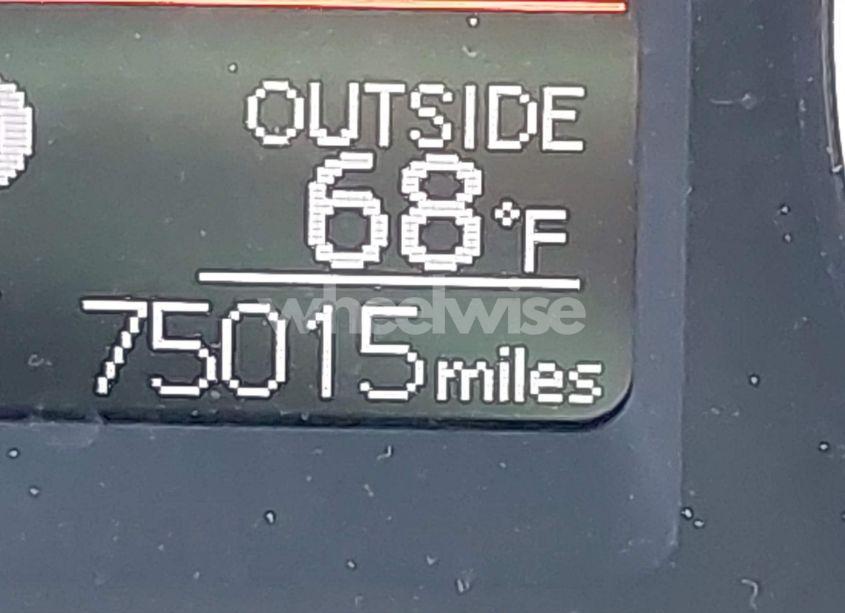 Photo 16 of 2018 Toyota Corolla L/LE/XLE/SE/XSE (VIN 2T1BURHE3JC113241)