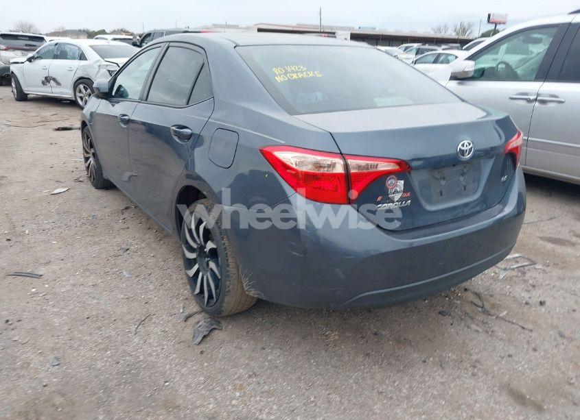 Photo 3 of 2018 Toyota Corolla LE (VIN 2T1BURHE3JC967162)