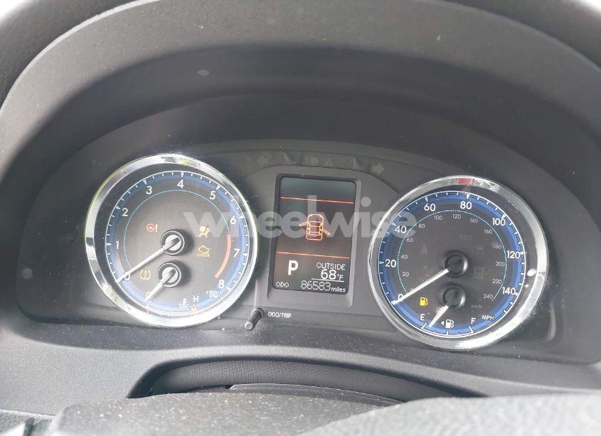 Photo 7 of 2018 Toyota Corolla LE (VIN 2T1BURHE3JC967162)