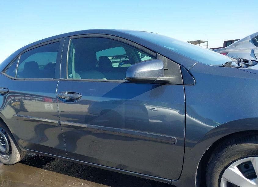 Photo 14 of 2018 Toyota Corolla LE (VIN 2T1BURHE3JC975603)