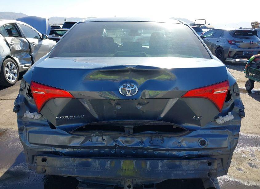 Photo 17 of 2018 Toyota Corolla LE (VIN 2T1BURHE3JC975603)