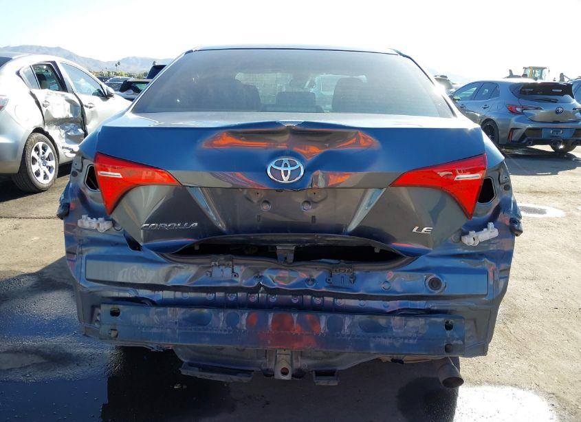 Photo 6 of 2018 Toyota Corolla LE (VIN 2T1BURHE3JC975603)