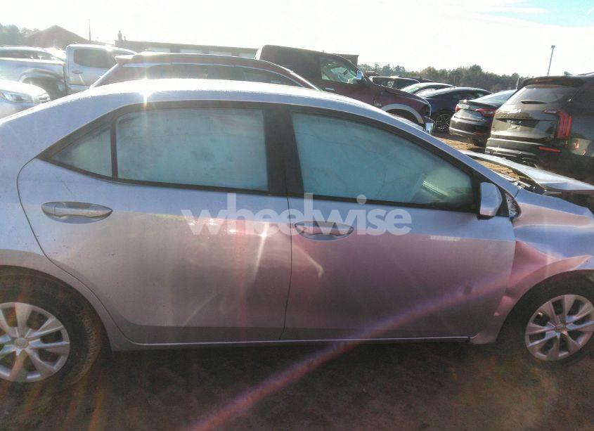 Photo 14 of 2018 Toyota Corolla L (VIN 2T1BURHE3JC975892)