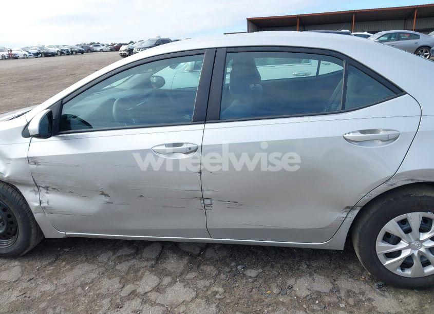 Photo 14 of 2018 Toyota Corolla L (VIN 2T1BURHE3JC982065)