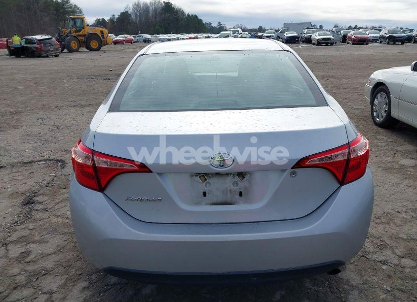 Photo 16 of 2018 Toyota Corolla L (VIN 2T1BURHE3JC982065)