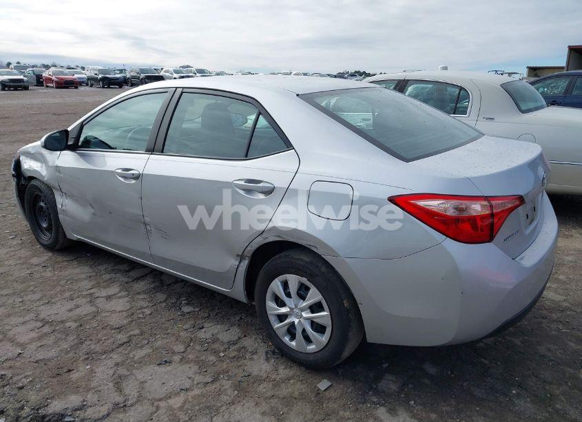 Photo 3 of 2018 Toyota Corolla L (VIN 2T1BURHE3JC982065)