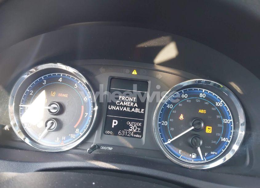 Photo 7 of 2019 Toyota Corolla L/LE/XLE/SE/XSE (VIN 2T1BURHE3KC131918)