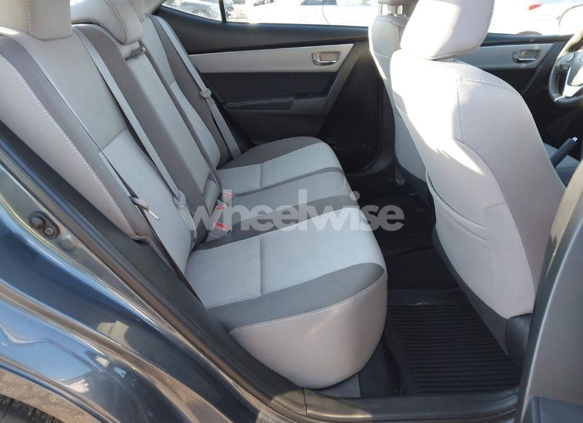 Photo 8 of 2019 Toyota Corolla L/LE/XLE/SE/XSE (VIN 2T1BURHE3KC131918)