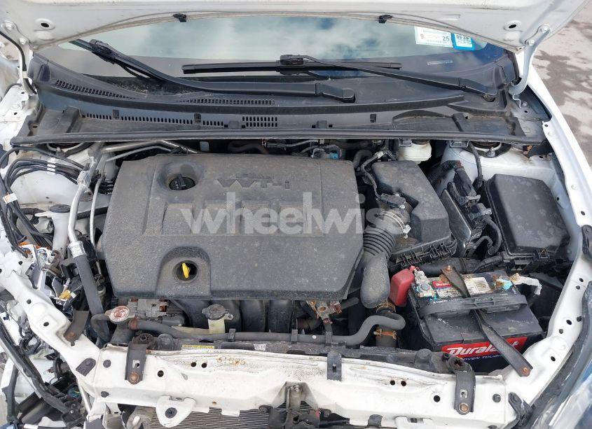 Photo 10 of 2019 Toyota Corolla L/LE/XLE/SE/XSE (VIN 2T1BURHE3KC133412)