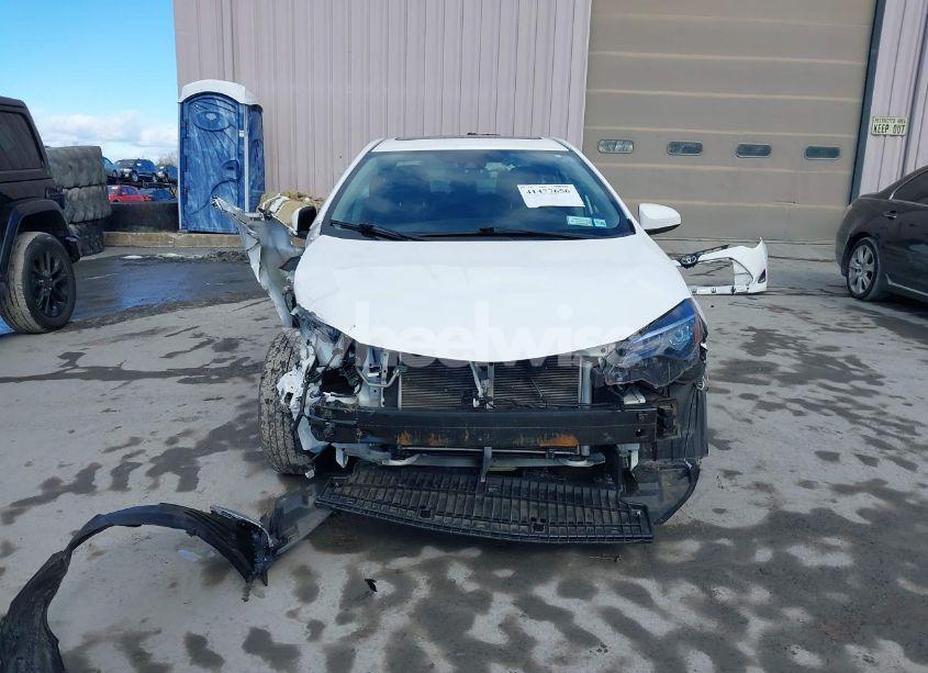 Photo 13 of 2019 Toyota Corolla L/LE/XLE/SE/XSE (VIN 2T1BURHE3KC133412)