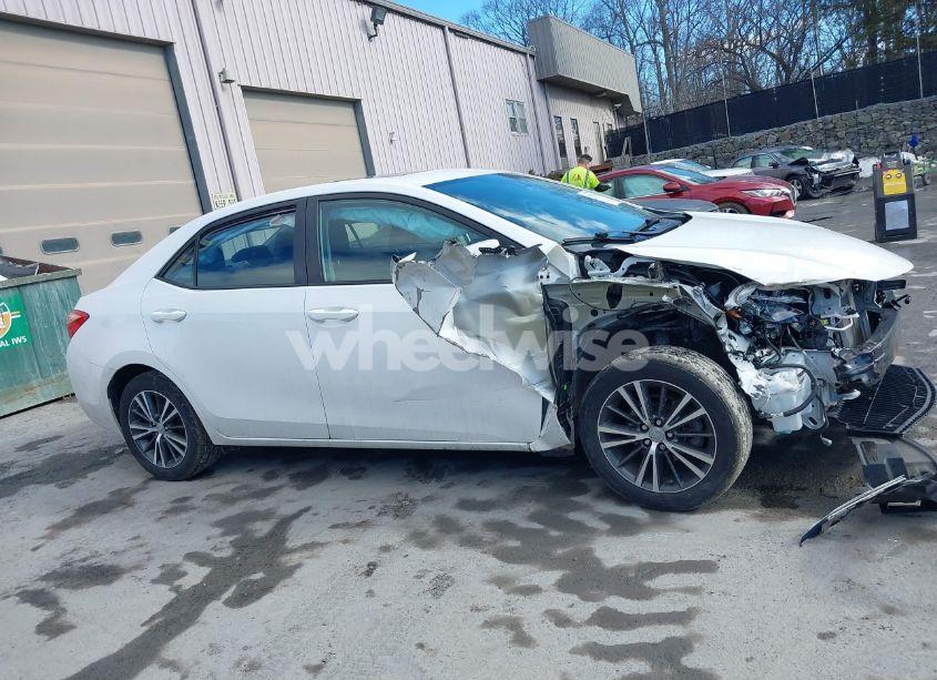Photo 14 of 2019 Toyota Corolla L/LE/XLE/SE/XSE (VIN 2T1BURHE3KC133412)