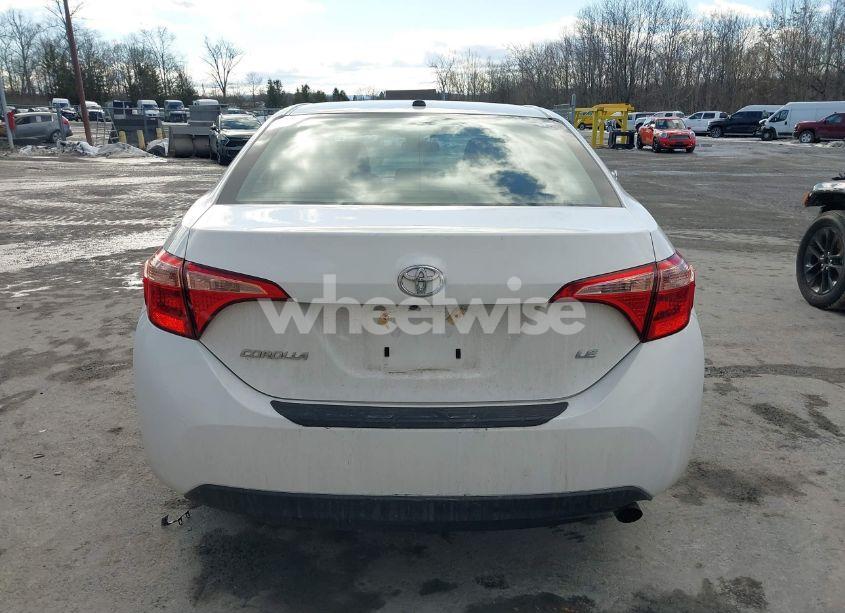 Photo 17 of 2019 Toyota Corolla L/LE/XLE/SE/XSE (VIN 2T1BURHE3KC133412)