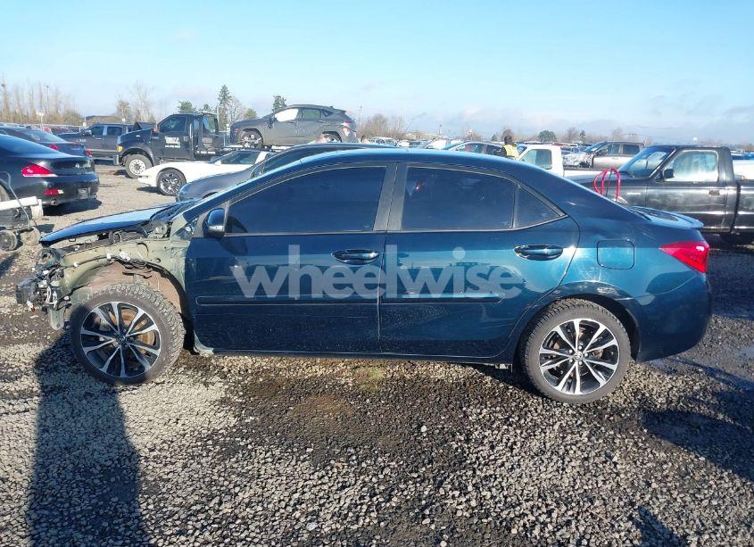 Photo 15 of 2019 Toyota Corolla XSE (VIN 2T1BURHE3KC137413)