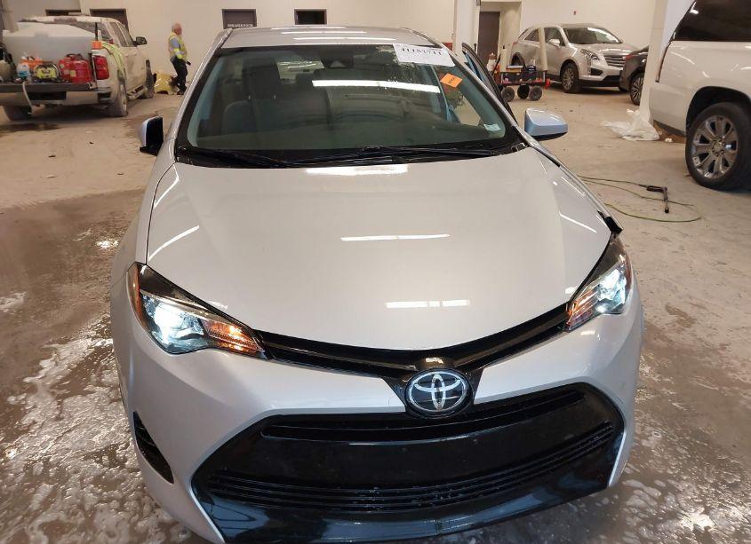Photo 12 of 2019 Toyota Corolla L (VIN 2T1BURHE3KC142675)