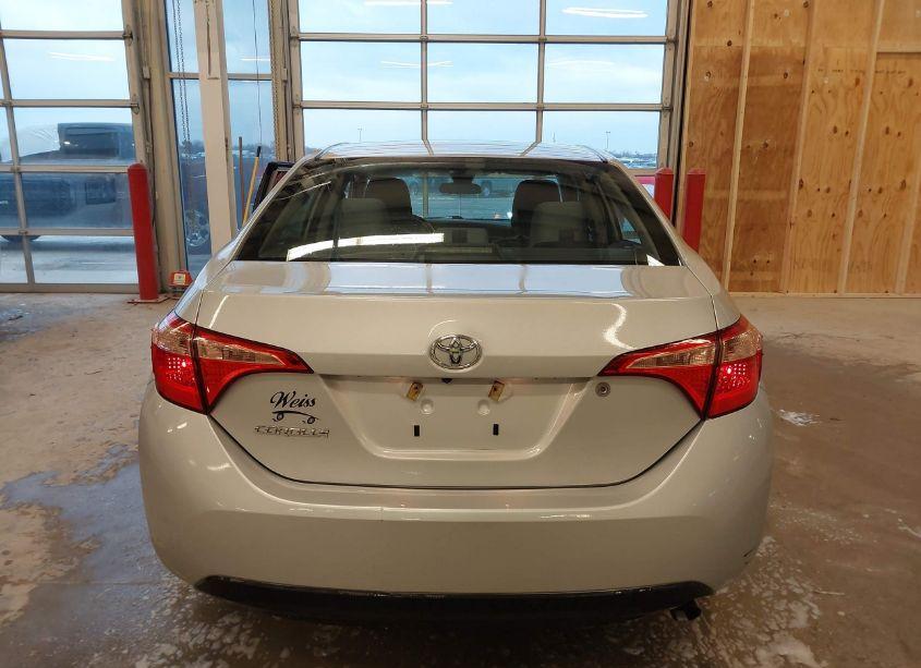 Photo 16 of 2019 Toyota Corolla L (VIN 2T1BURHE3KC142675)