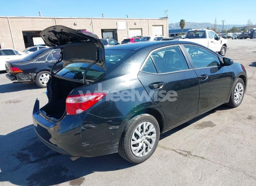 Photo 4 of 2019 Toyota Corolla LE (VIN 2T1BURHE3KC155541)