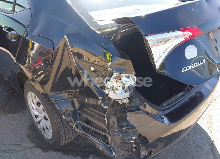 Photo 6 of 2019 Toyota Corolla LE (VIN 2T1BURHE3KC155541)