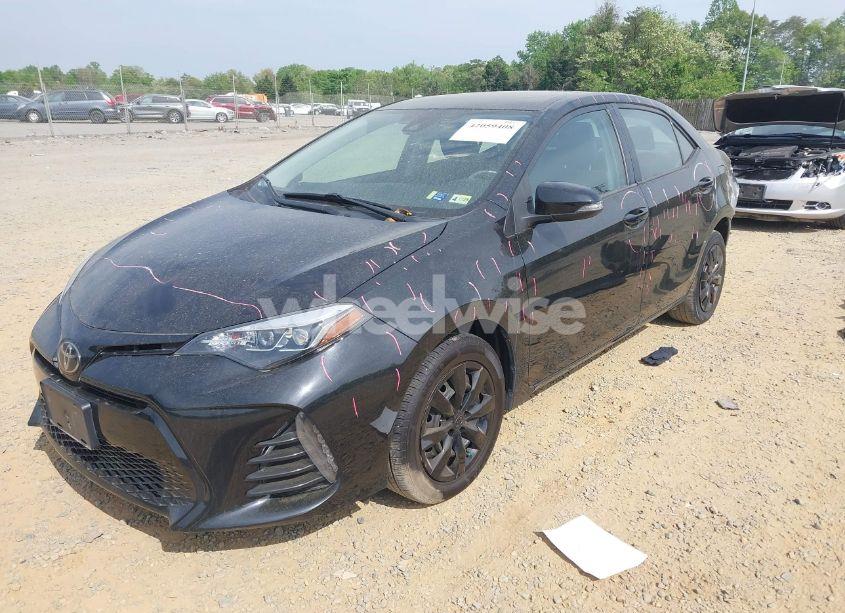 Photo 2 of 2019 Toyota Corolla XSE (VIN 2T1BURHE3KC160691)