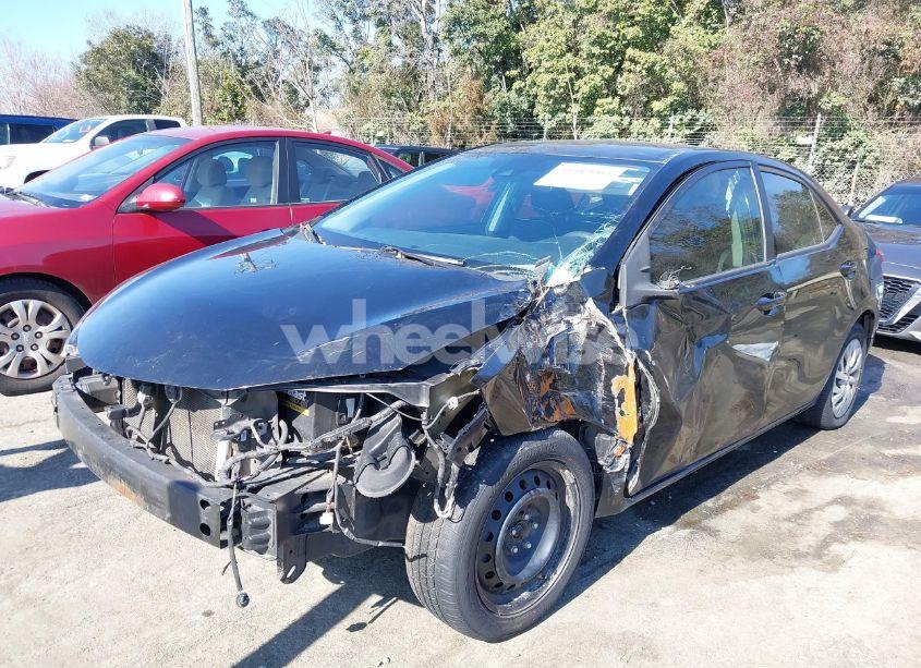 Photo 2 of 2019 Toyota Corolla LE (VIN 2T1BURHE3KC180066)