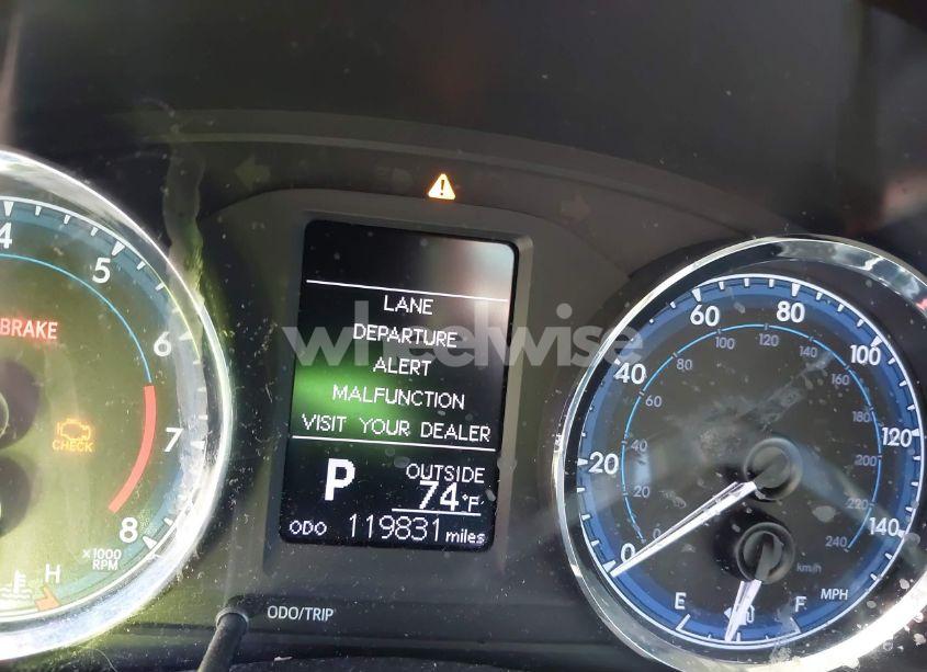 Photo 7 of 2019 Toyota Corolla LE (VIN 2T1BURHE3KC180066)