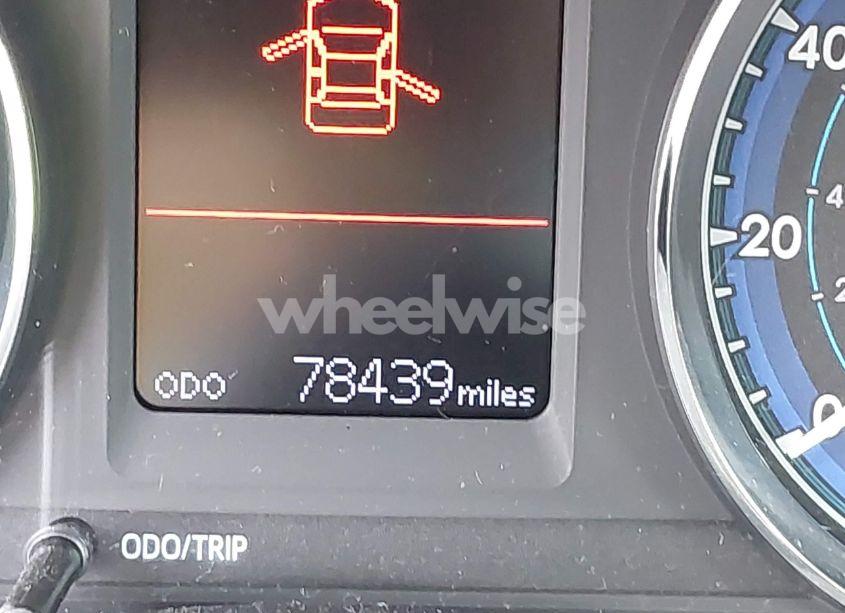 Photo 15 of 2019 Toyota Corolla LE (VIN 2T1BURHE3KC182688)