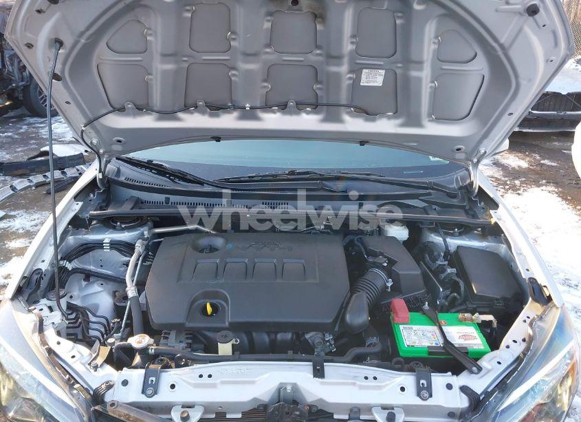 Photo 10 of 2019 Toyota Corolla LE (VIN 2T1BURHE3KC208917)