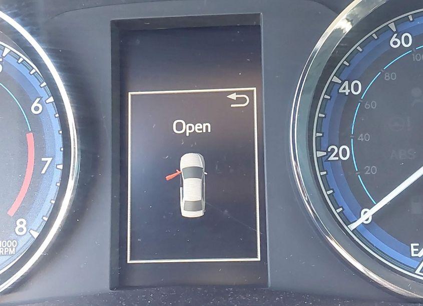 Photo 14 of 2019 Toyota Corolla XSE (VIN 2T1BURHE3KC215799)