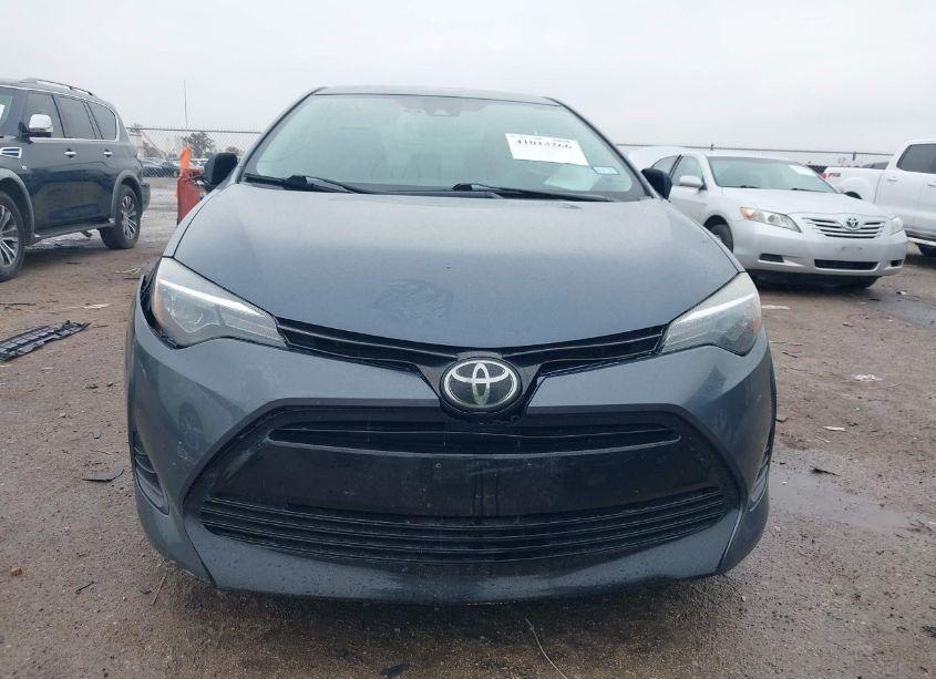 Photo 12 of 2019 Toyota Corolla LE (VIN 2T1BURHE3KC219402)