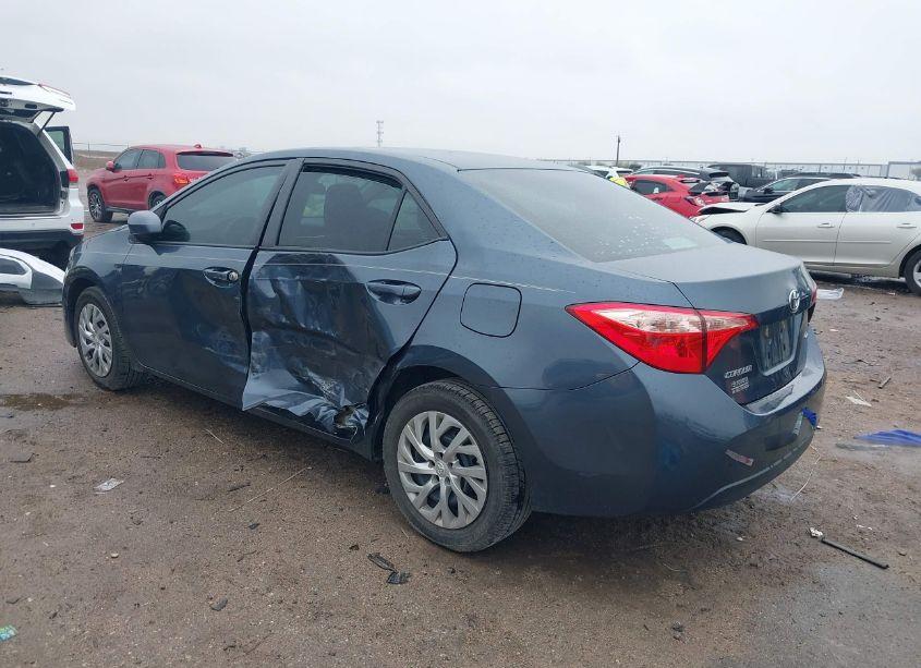 Photo 3 of 2019 Toyota Corolla LE (VIN 2T1BURHE3KC219402)