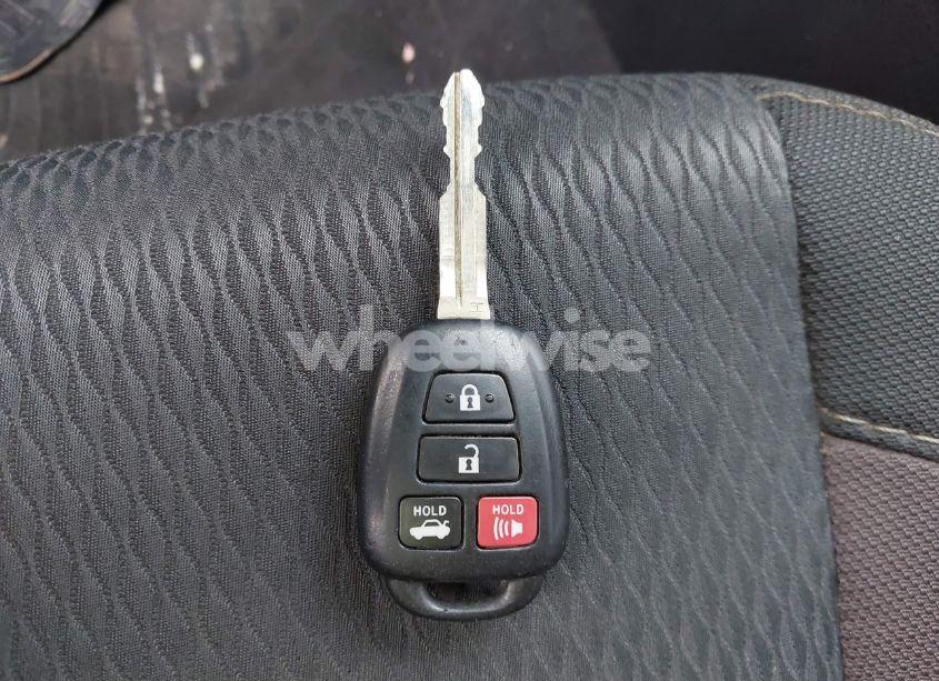 Photo 11 of 2019 Toyota Corolla LE (VIN 2T1BURHE3KC221683)